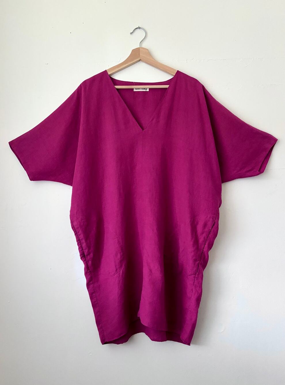 $260 Rachel Craven Magenta Linen V-Neck Kaftan Made in USA Slow Fashion One Size